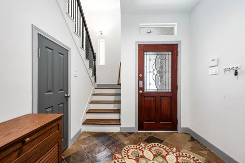 $384,900 | 5723 Petty Street, Houston, TX 77007
