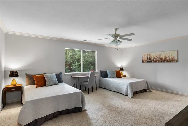 a view of a livingroom with furniture