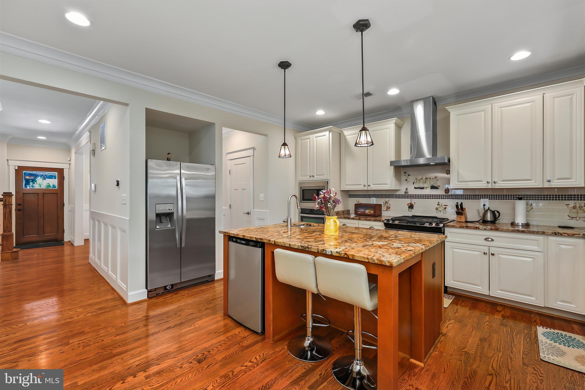 1409 Cottage Street Southwest Vienna, VA 22180 - Photo 12 of 45