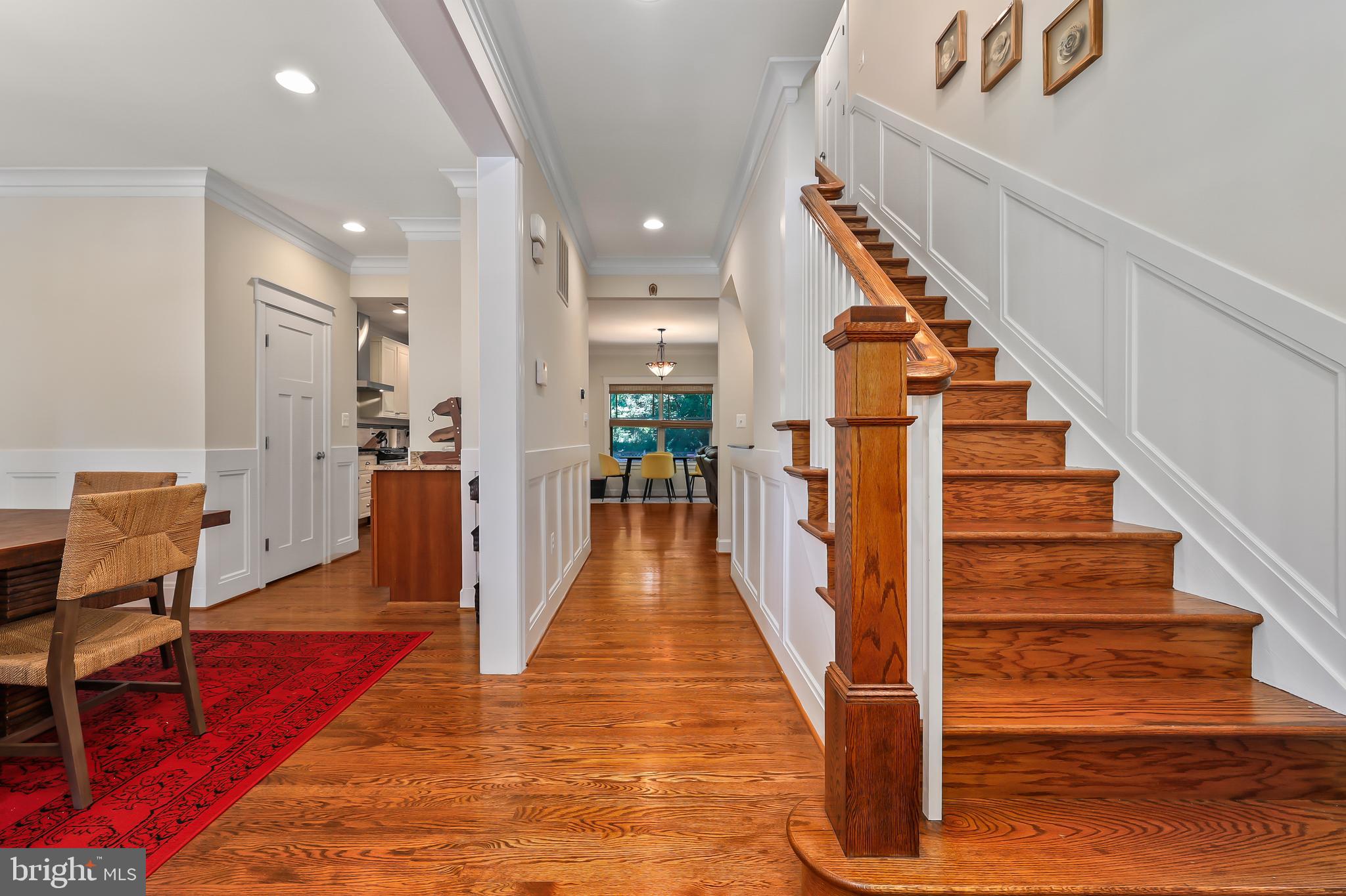 1409 Cottage Street Southwest Vienna, VA 22180 - Photo 4 of 45