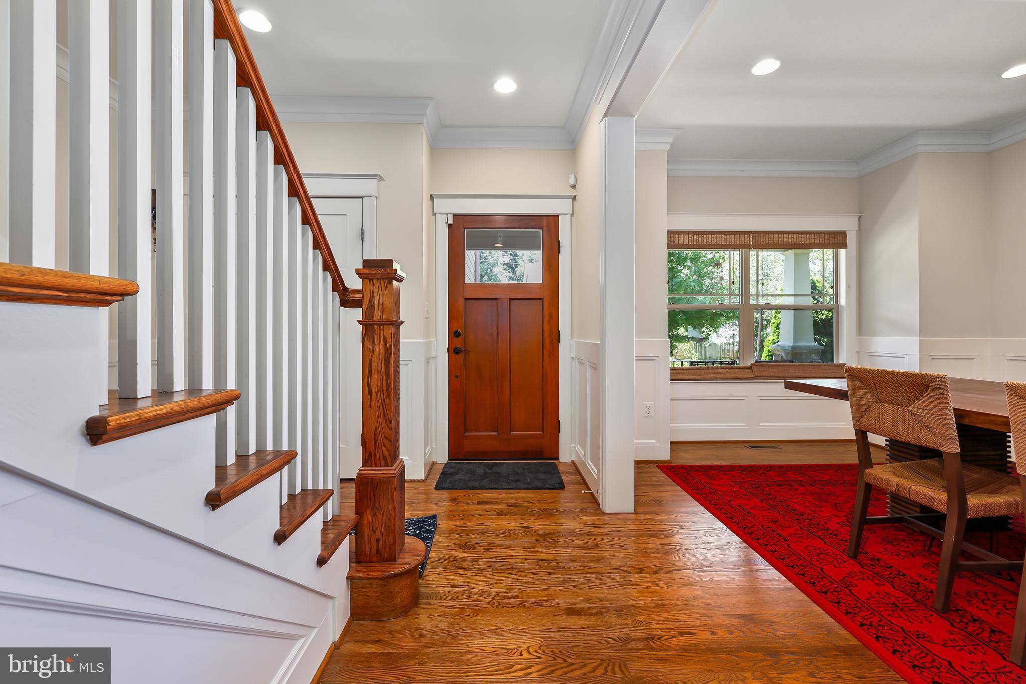 1409 Cottage Street Southwest Vienna, VA 22180 - Photo 5 of 45