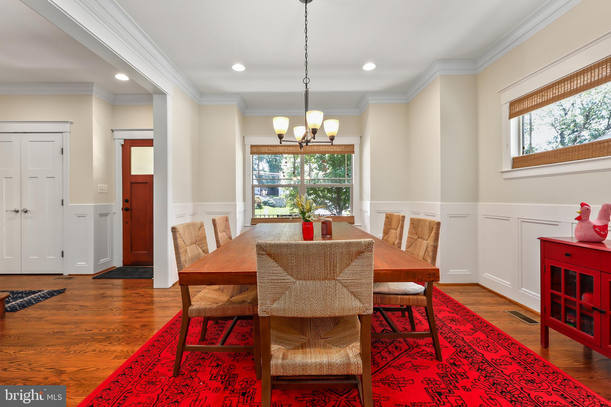 1409 Cottage Street Southwest Vienna, VA 22180 - Photo 7 of 45