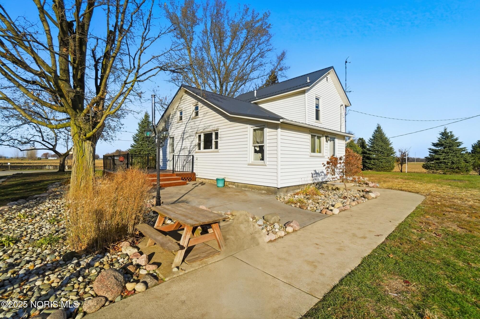11405 Box Road Grand Rapids, OH 43522 - Photo 11 of 71 013