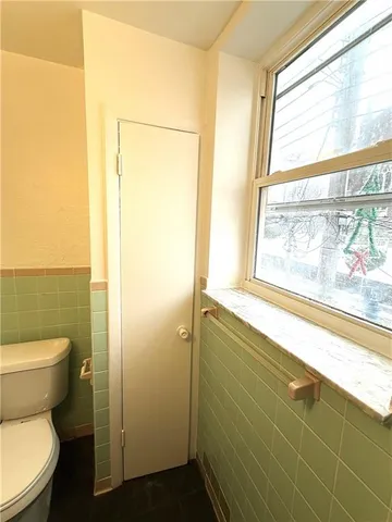 $900 | 2811 Brownsville Road, Unit 3, Brentwood, PA 15227