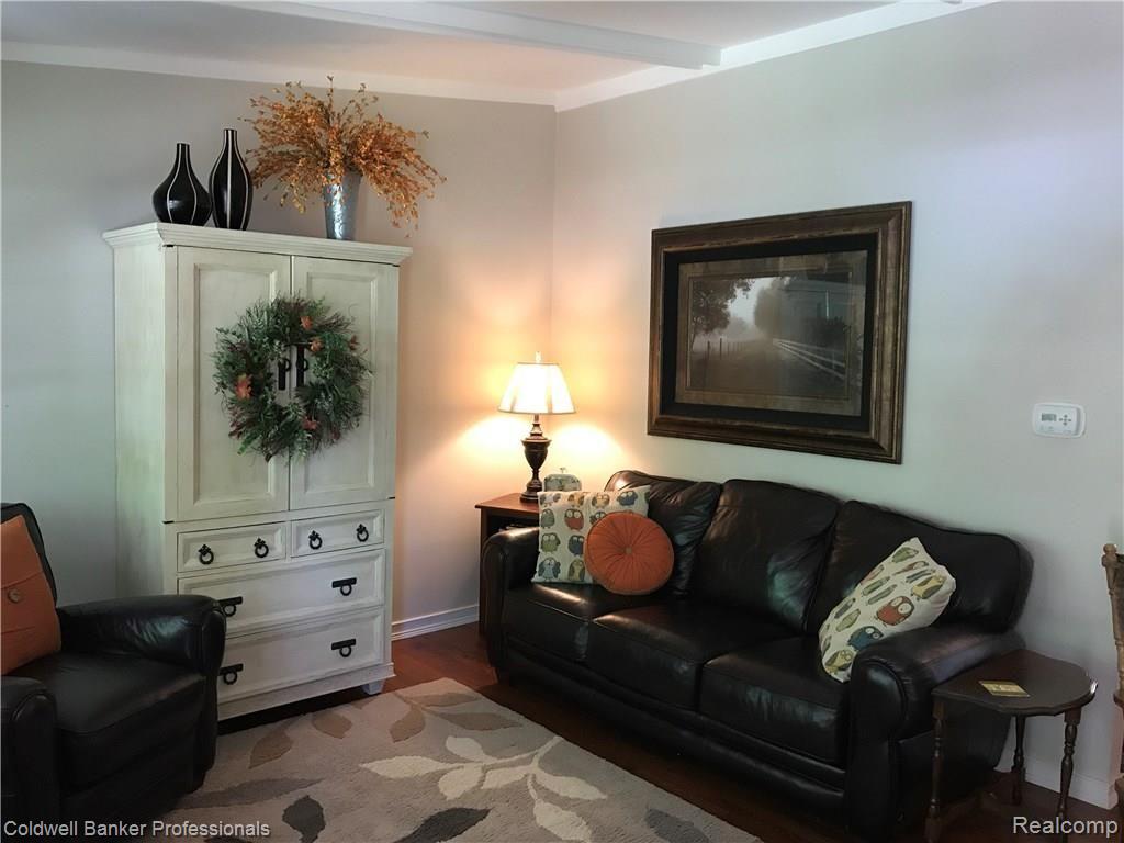 2429 Crane Road Fenton, MI 48430 - Photo 19 of 48