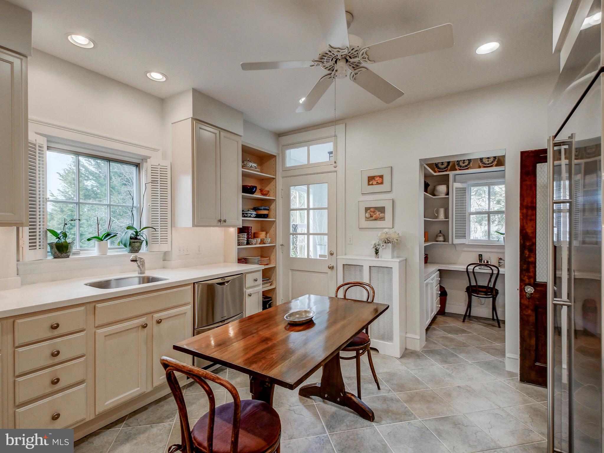 100 Ridgewood Road Baltimore, MD 21210 - Photo 20 of 52