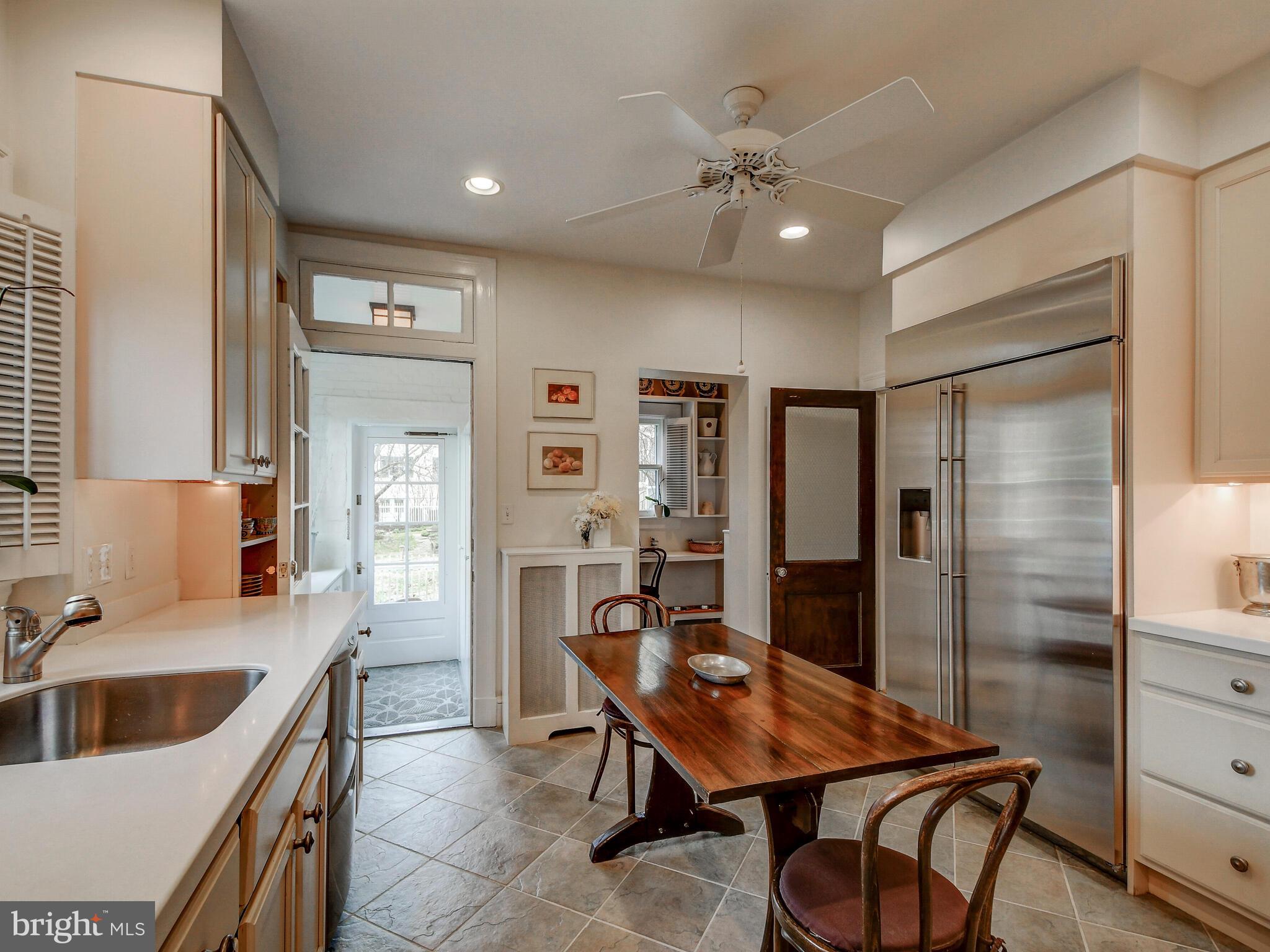 100 Ridgewood Road Baltimore, MD 21210 - Photo 21 of 52