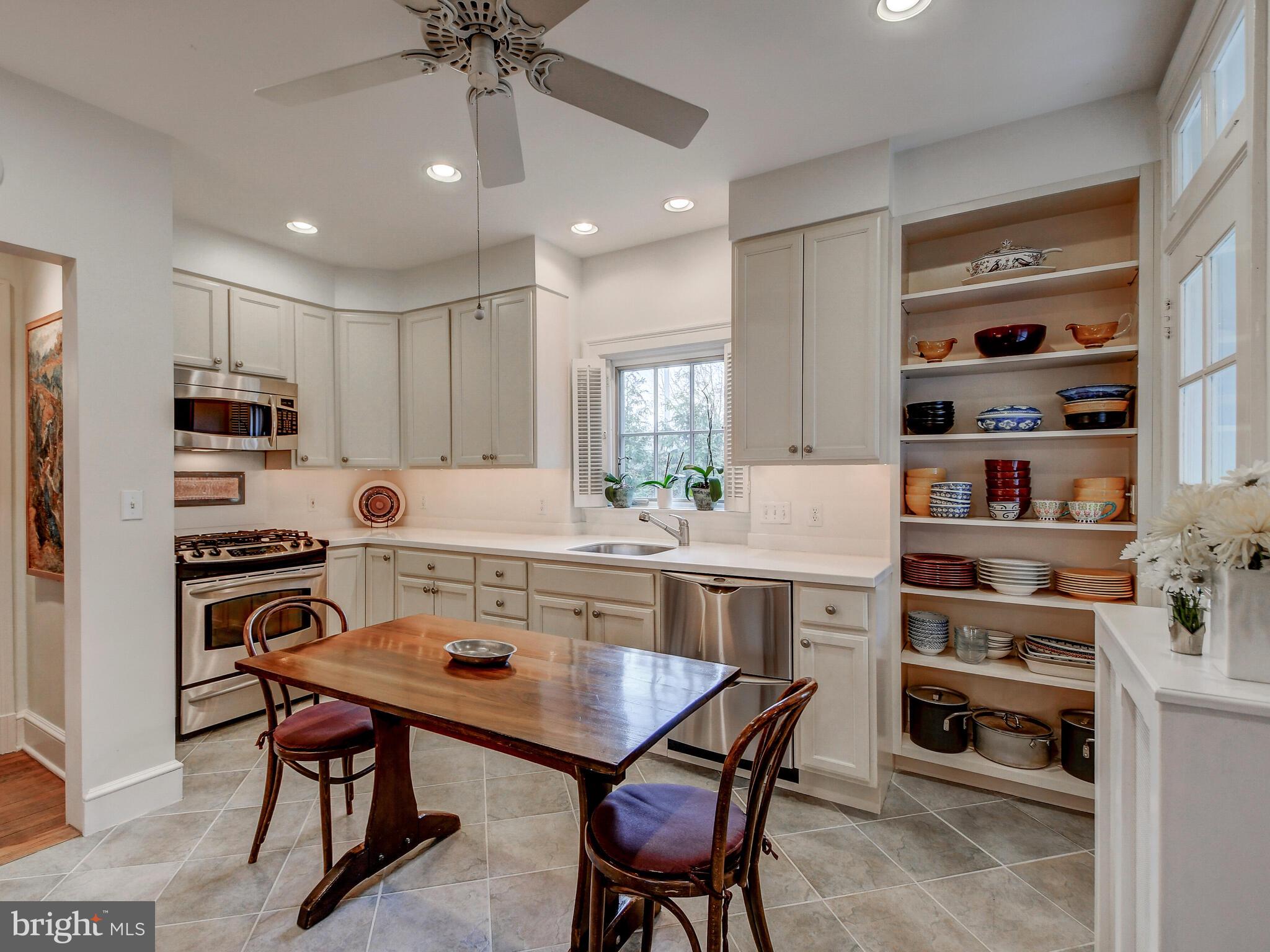 100 Ridgewood Road Baltimore, MD 21210 - Photo 24 of 52