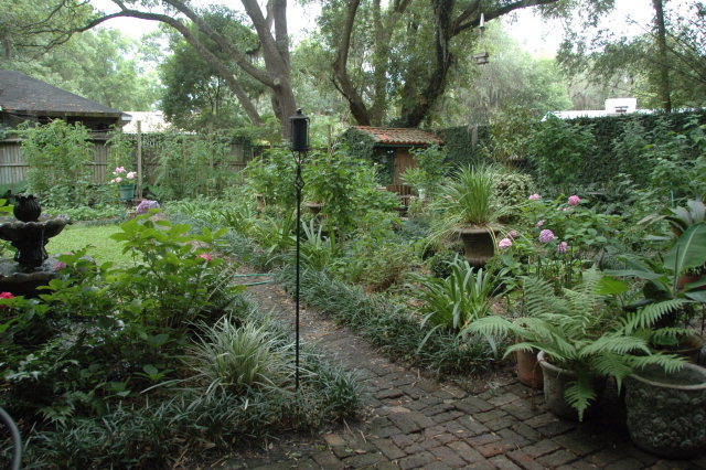 124 Circle Street St. Simons Island, GA 31522 - Photo 13 of 17