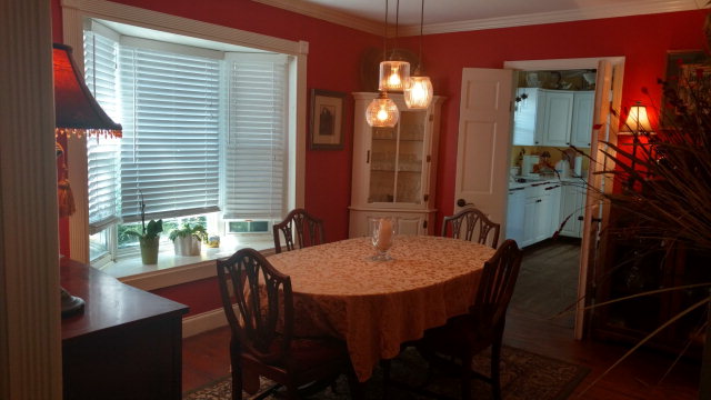 124 Circle Street St. Simons Island, GA 31522 - Photo 4 of 17
