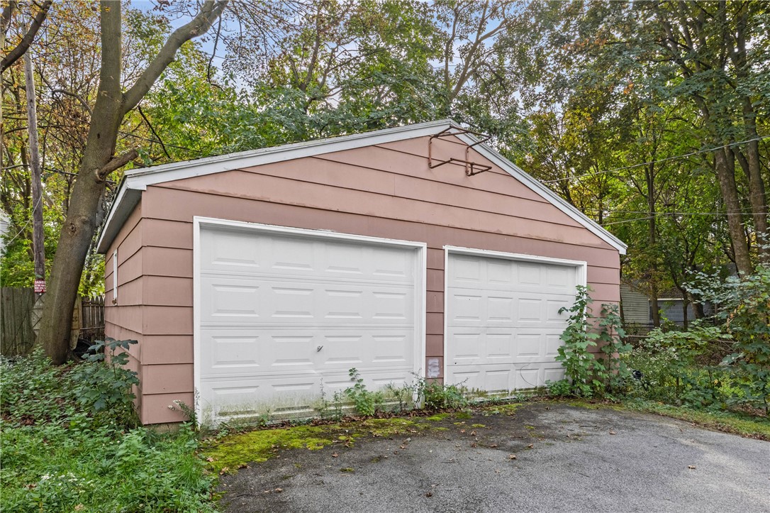 639 Emerson Street Rochester, NY 14613 - Photo 26 of 26 Gallery Image 26