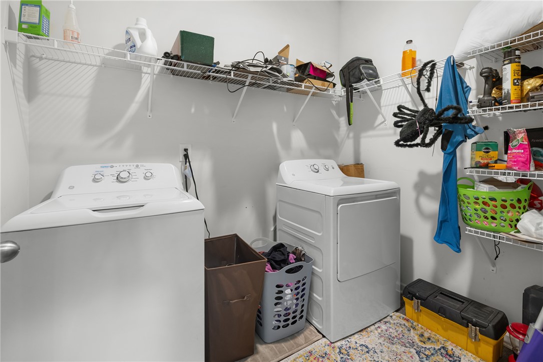 768 Rocky Ridge Circle Seneca, SC 29678 - Photo 22 of 30 Functional laundry room equipped with essential appliances for daily chores.