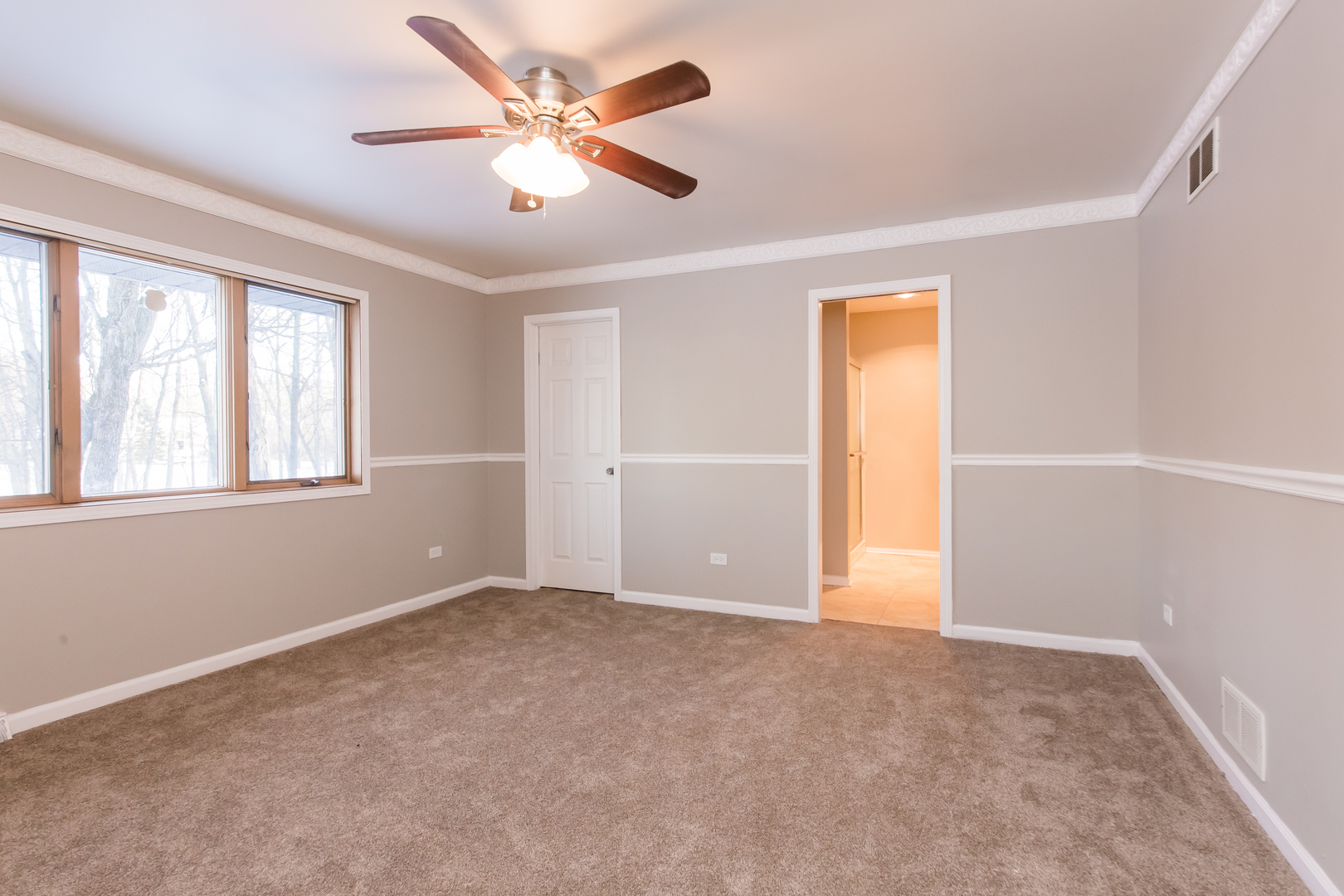 21400 Lisa Lane Steger, IL 60475 - Photo 13 of 31