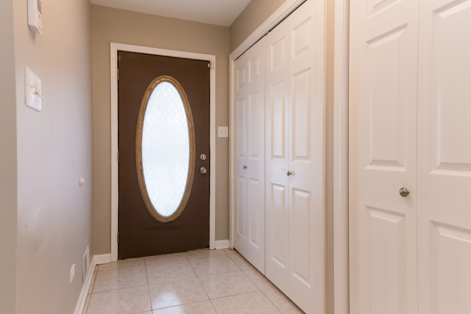 21400 Lisa Lane Steger, IL 60475 - Photo 3 of 31