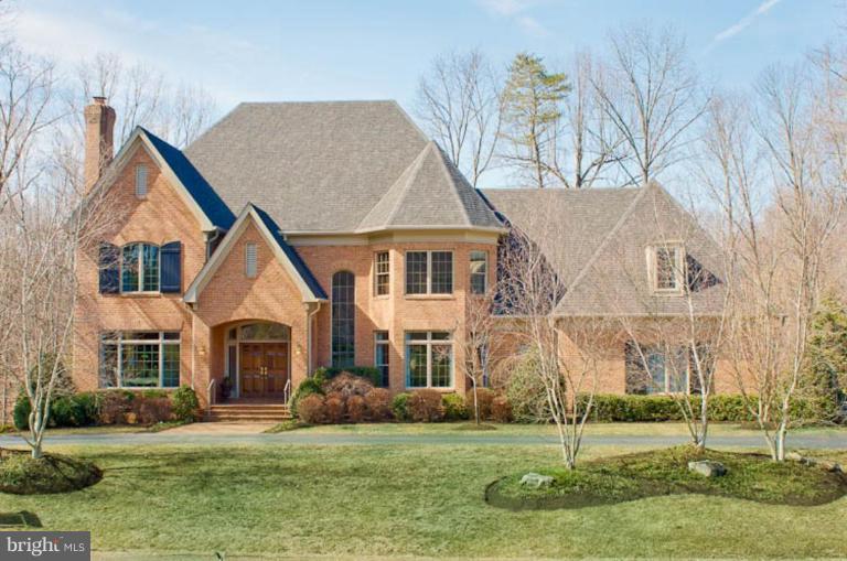 900 Chinquapin Road McLean, VA 22102 - Photo 1 of 1 Exterior (Main)