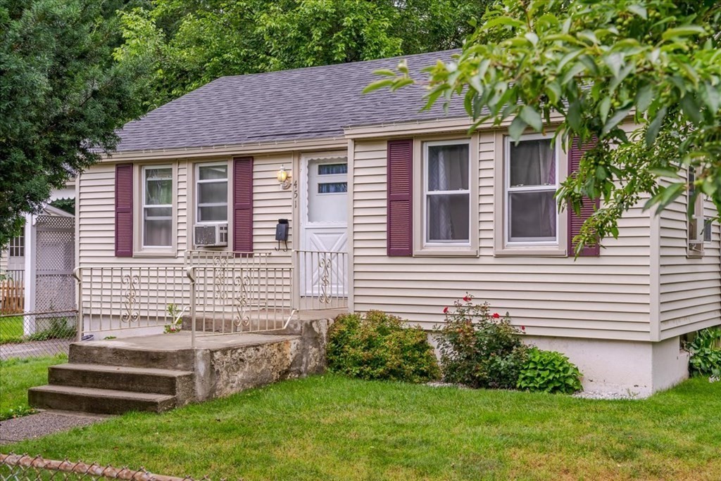 451 Sunderland Road Worcester, MA 01604 - Photo 1 of 27 Gallery Image 1