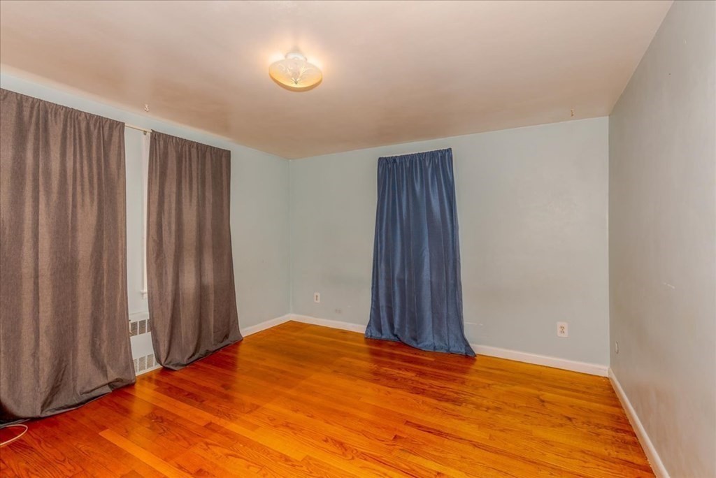 451 Sunderland Road Worcester, MA 01604 - Photo 11 of 27 Gallery Image 11