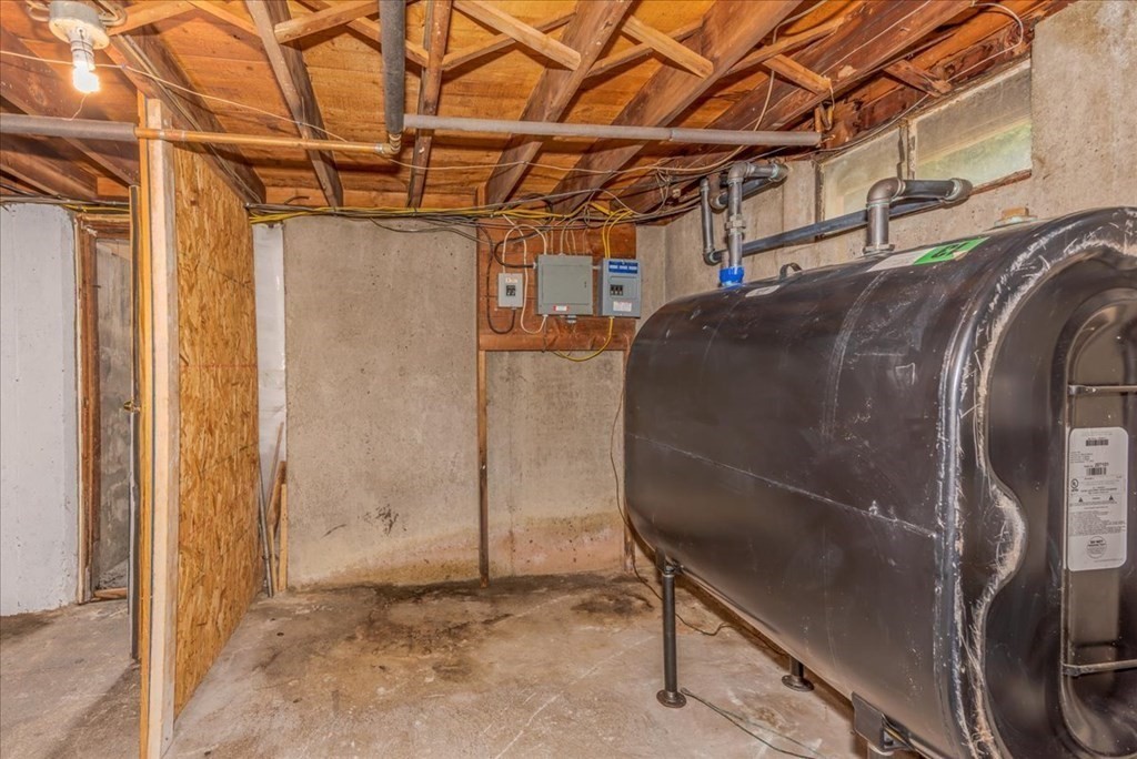 451 Sunderland Road Worcester, MA 01604 - Photo 13 of 27 Gallery Image 13