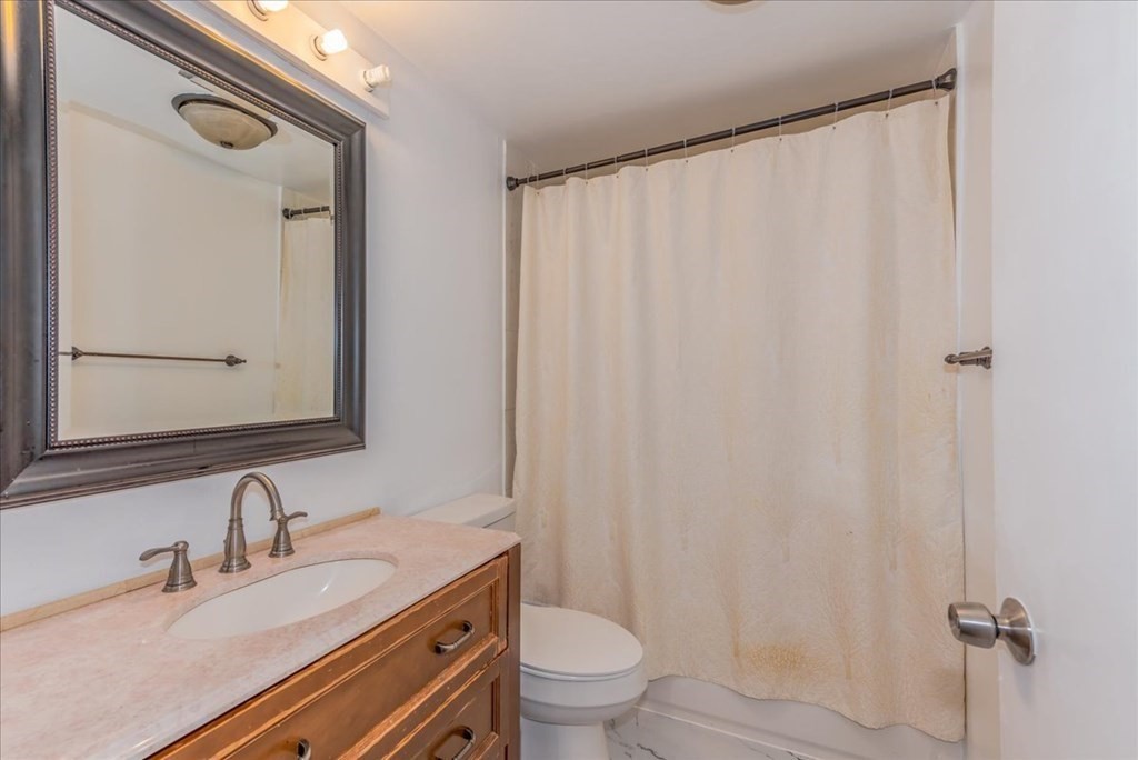 451 Sunderland Road Worcester, MA 01604 - Photo 10 of 27 Gallery Image 10