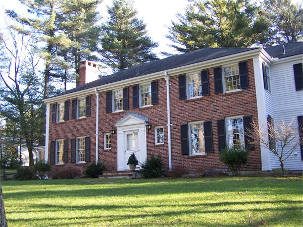 68 Nobscot Road Weston, MA 02493 - Photo 1 of 22 Gallery Image 1