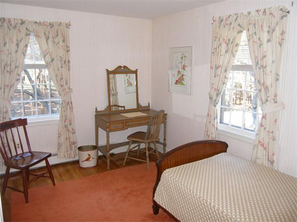 68 Nobscot Road Weston, MA 02493 - Photo 16 of 22 Gallery Image 16