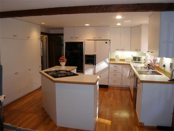 68 Nobscot Road Weston, MA 02493 - Photo 6 of 22 Gallery Image 6