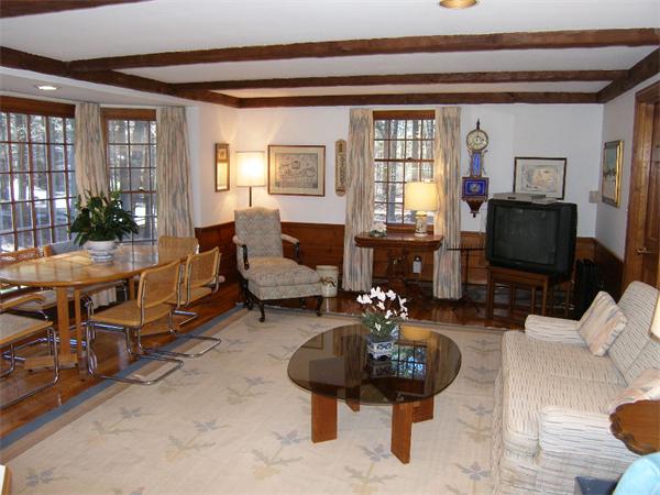 68 Nobscot Road Weston, MA 02493 - Photo 7 of 22 Gallery Image 7