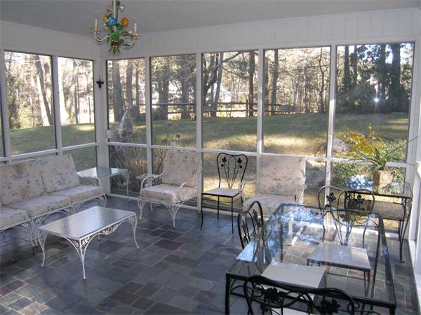 68 Nobscot Road Weston, MA 02493 - Photo 9 of 22 Gallery Image 9