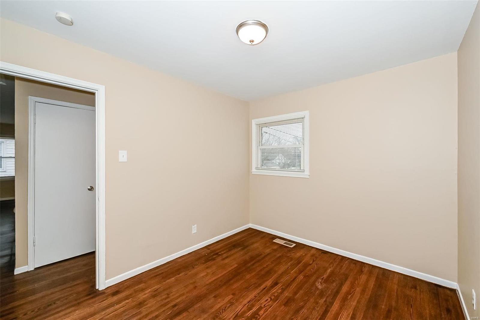 240 Presley Road St. Louis, MO 63137 - Photo 17 of 25