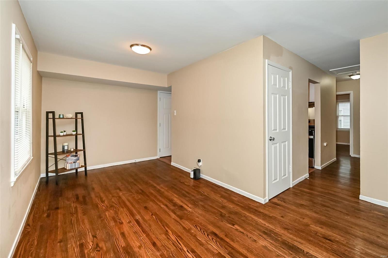 240 Presley Road St. Louis, MO 63137 - Photo 6 of 25