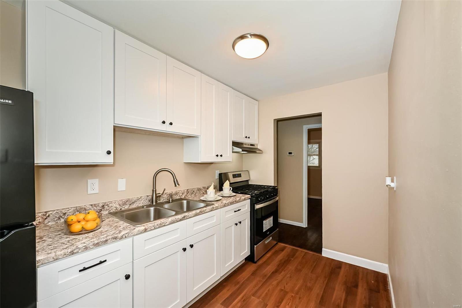 240 Presley Road St. Louis, MO 63137 - Photo 9 of 25