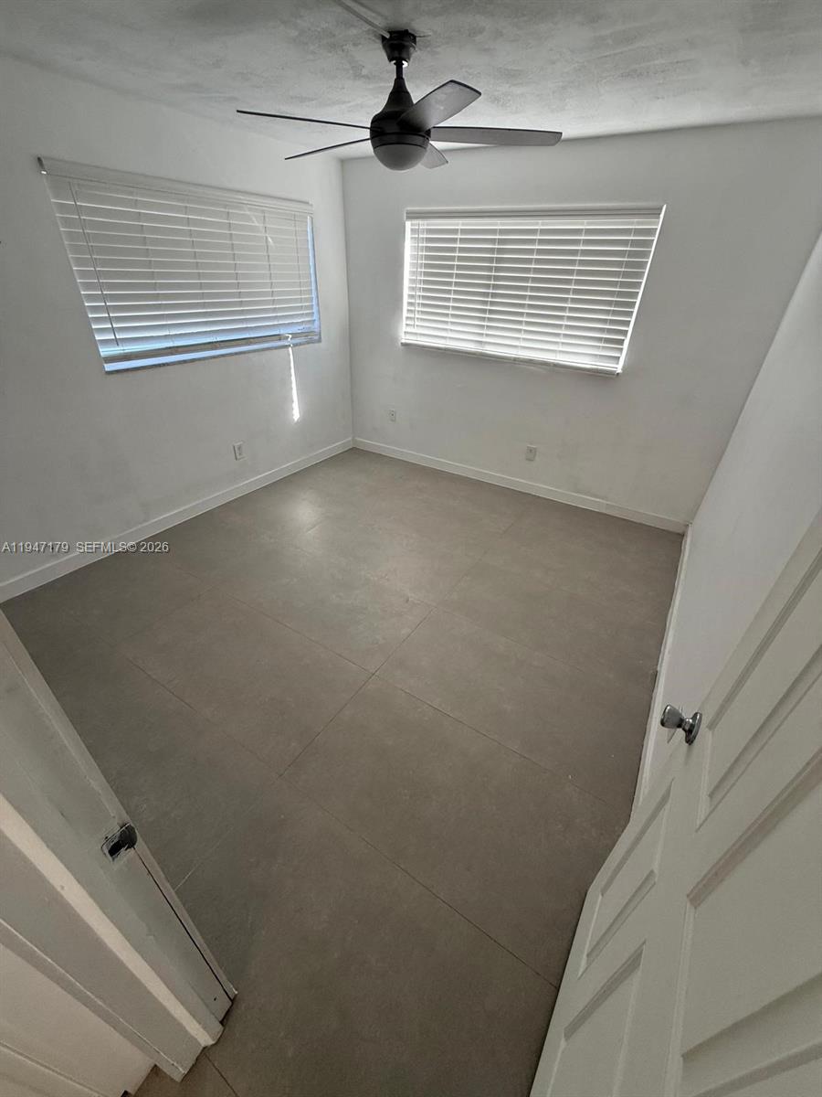 6891 Scott Street Hollywood, FL 33024 - Photo 9 of 28 a view of room and window