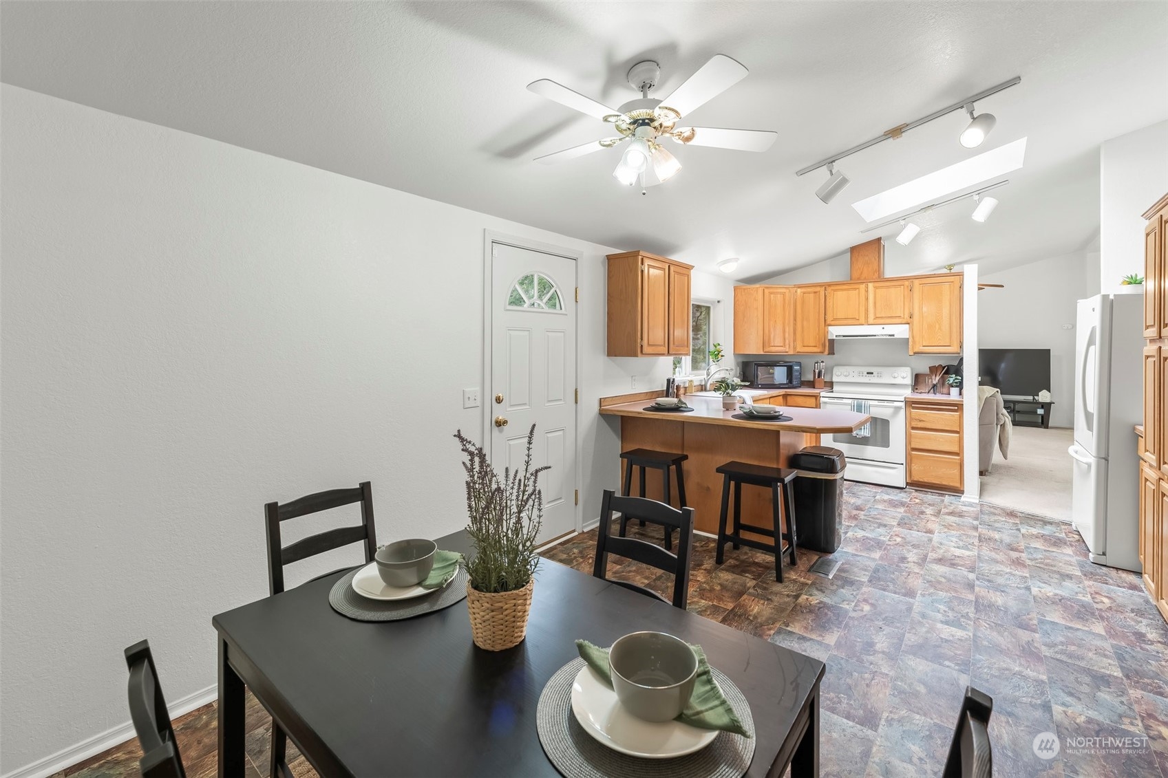 9311 Phillips Road Southeast Port Orchard, WA 98367 - Photo 8 of 27 Gallery Image 8