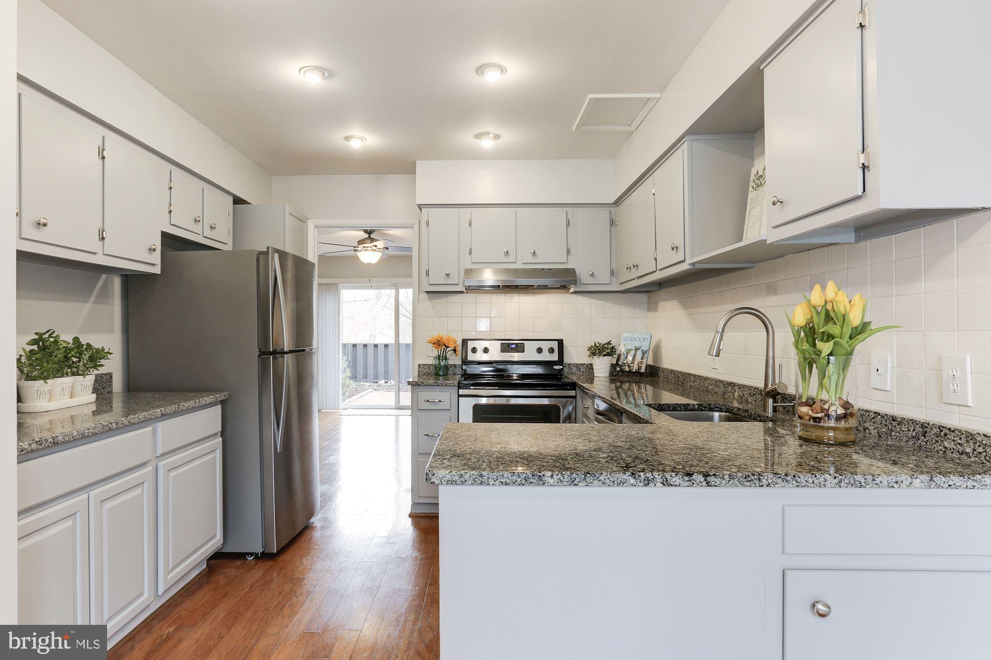 1383 Northgate Square Reston, VA 20190 - Photo 11 of 30 A COOKS DREAM...LOADS OF COUNTER SPACE!