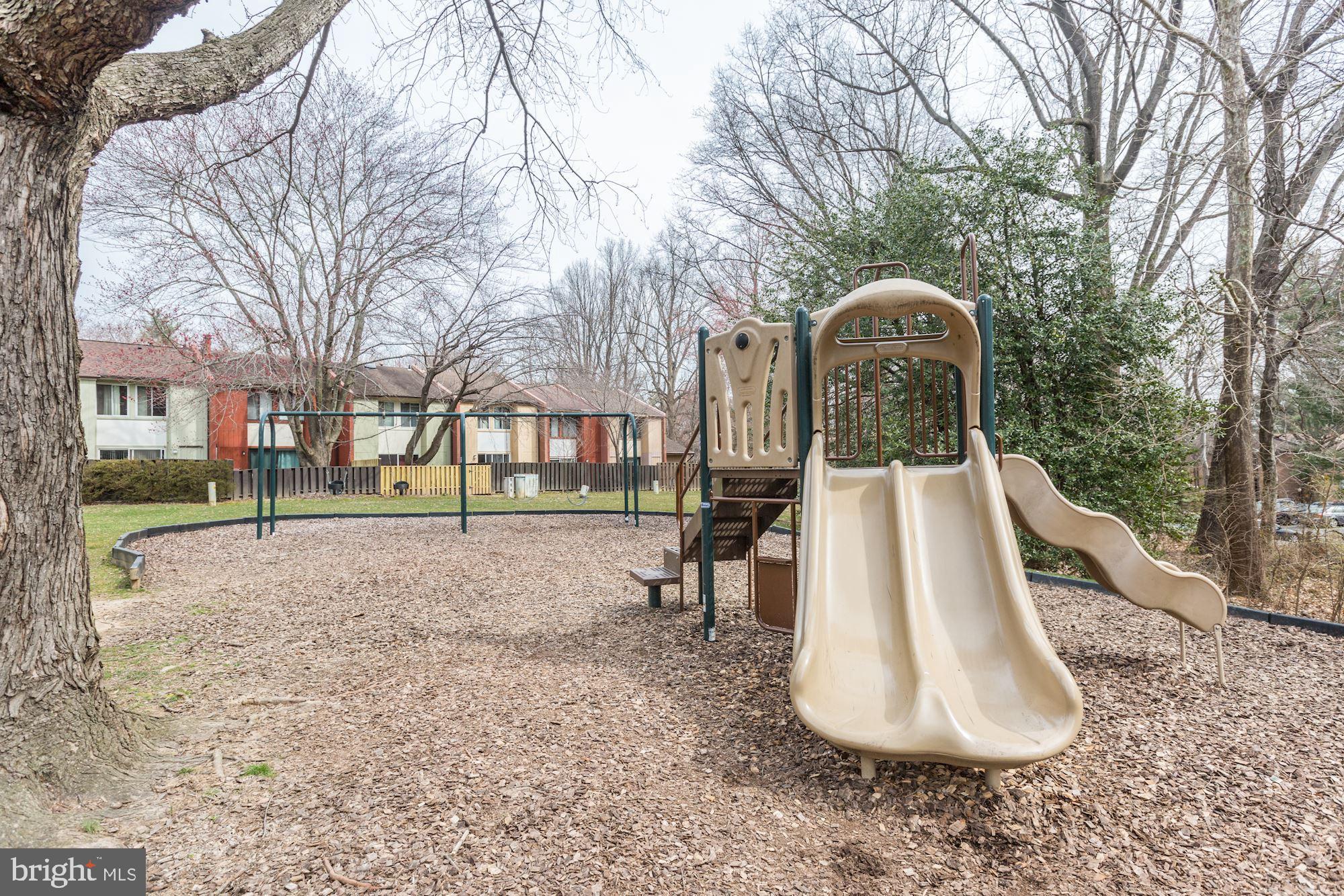 1383 Northgate Square Reston, VA 20190 - Photo 27 of 30 HUGE OPEN COMMON SPACE
