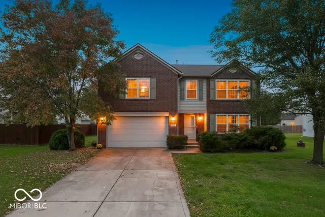 $320,000 | 143 Davis Drive, Whiteland, IN 46184