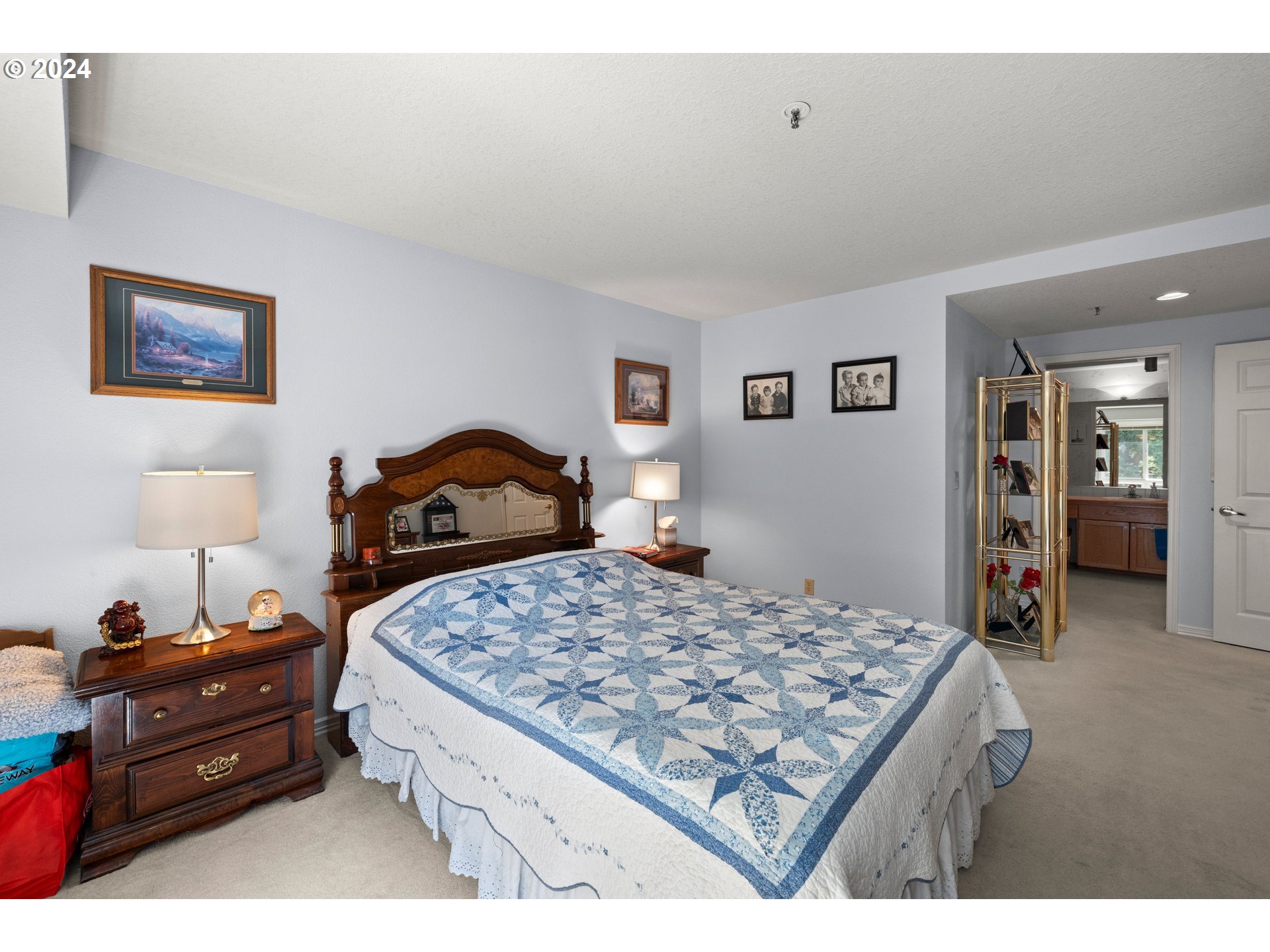 15420 Northeast Knott Street, Unit 18 Portland, OR 97230 - Photo 14 of 25