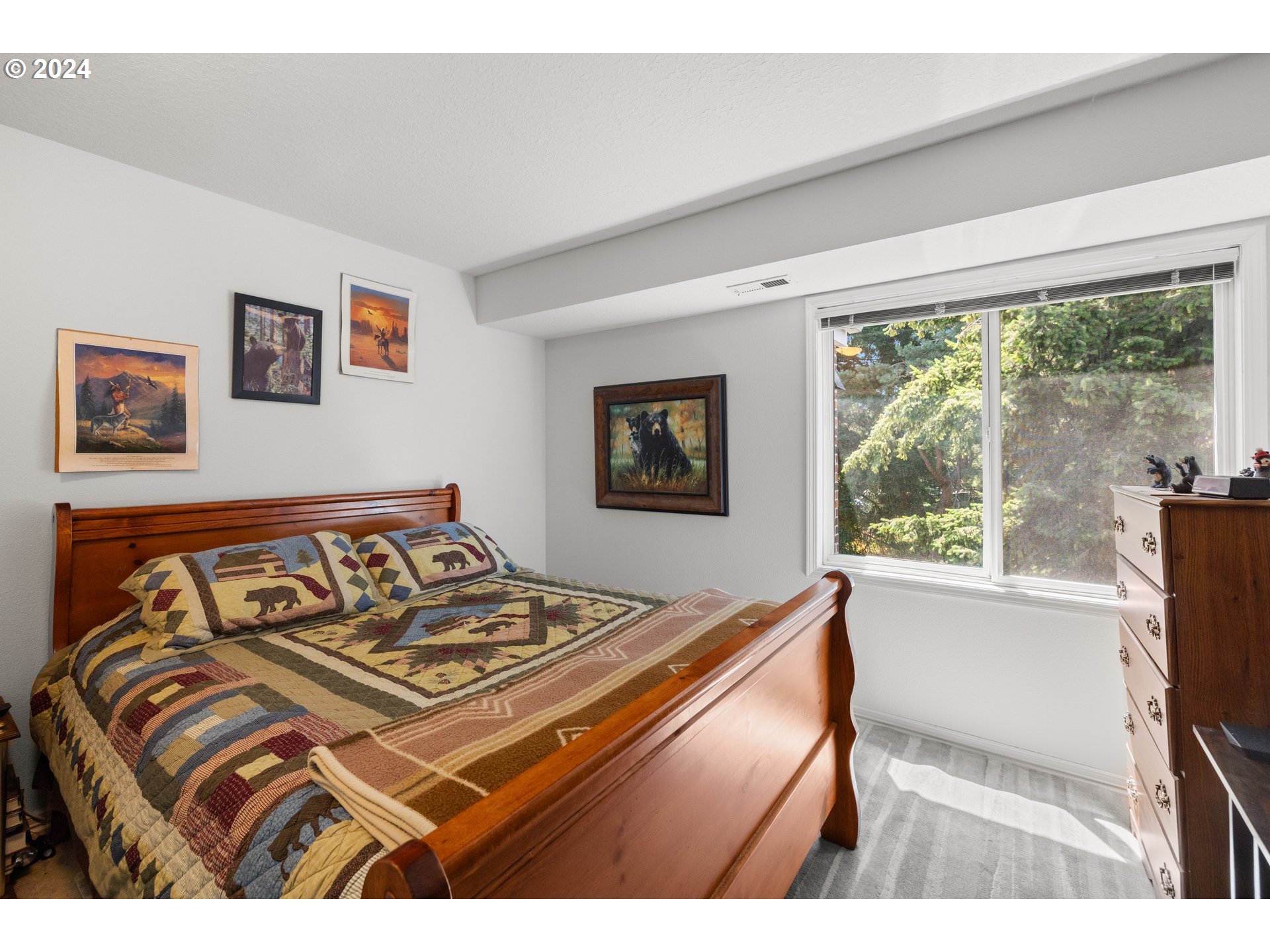 15420 Northeast Knott Street, Unit 18 Portland, OR 97230 - Photo 16 of 25