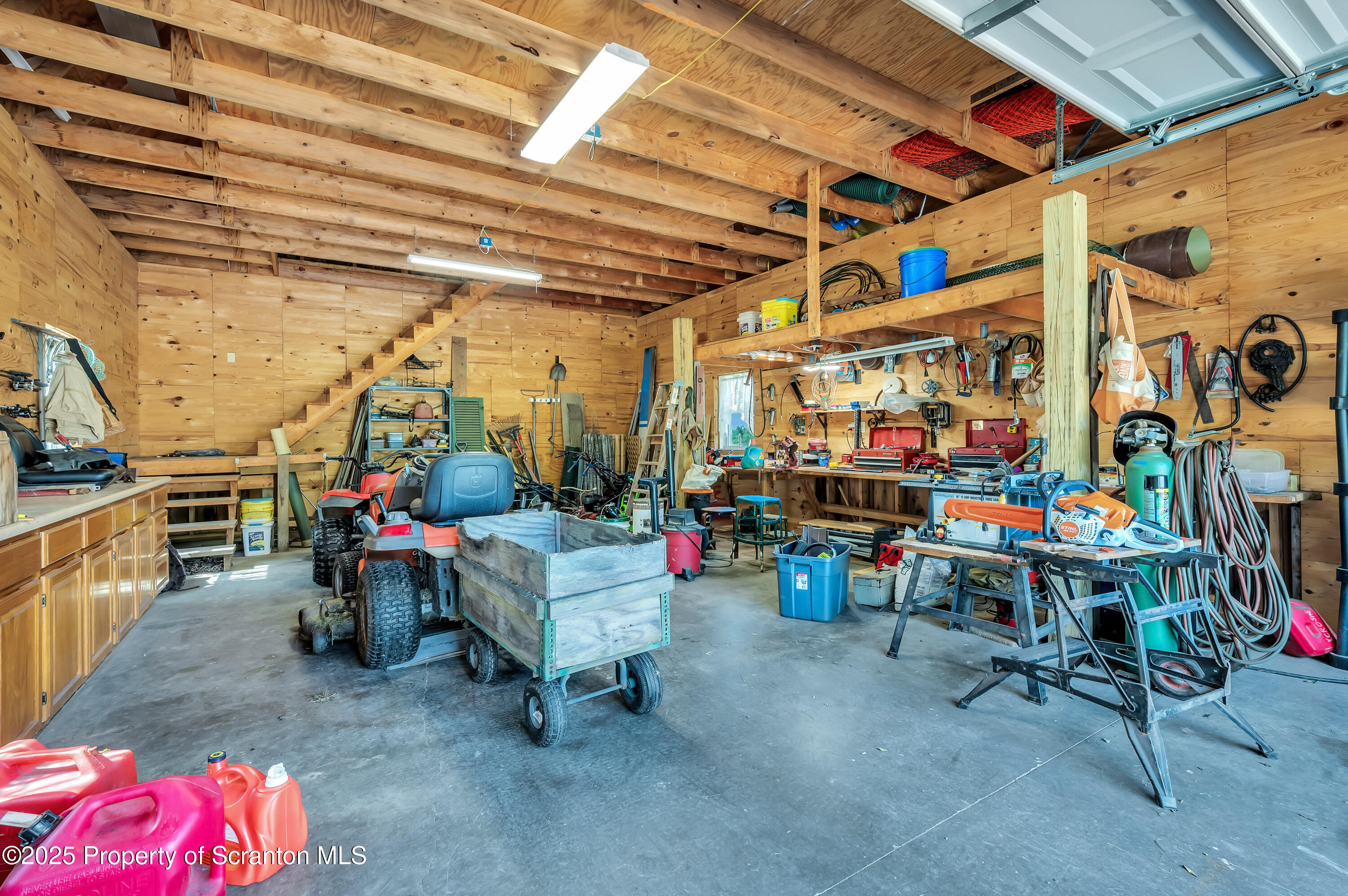 1885 Baldwin Road Thompson, PA 18465 - Photo 5 of 36 Garage/workshop