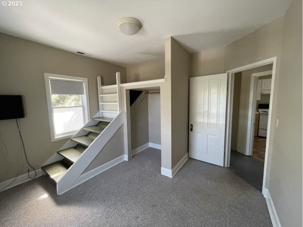 814 East 4th Street Newberg, OR 97132 - Photo 14 of 22