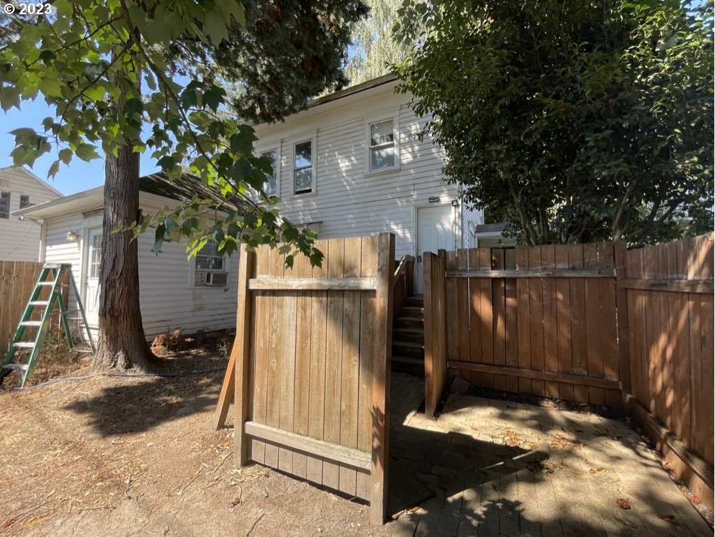 814 East 4th Street Newberg, OR 97132 - Photo 17 of 22