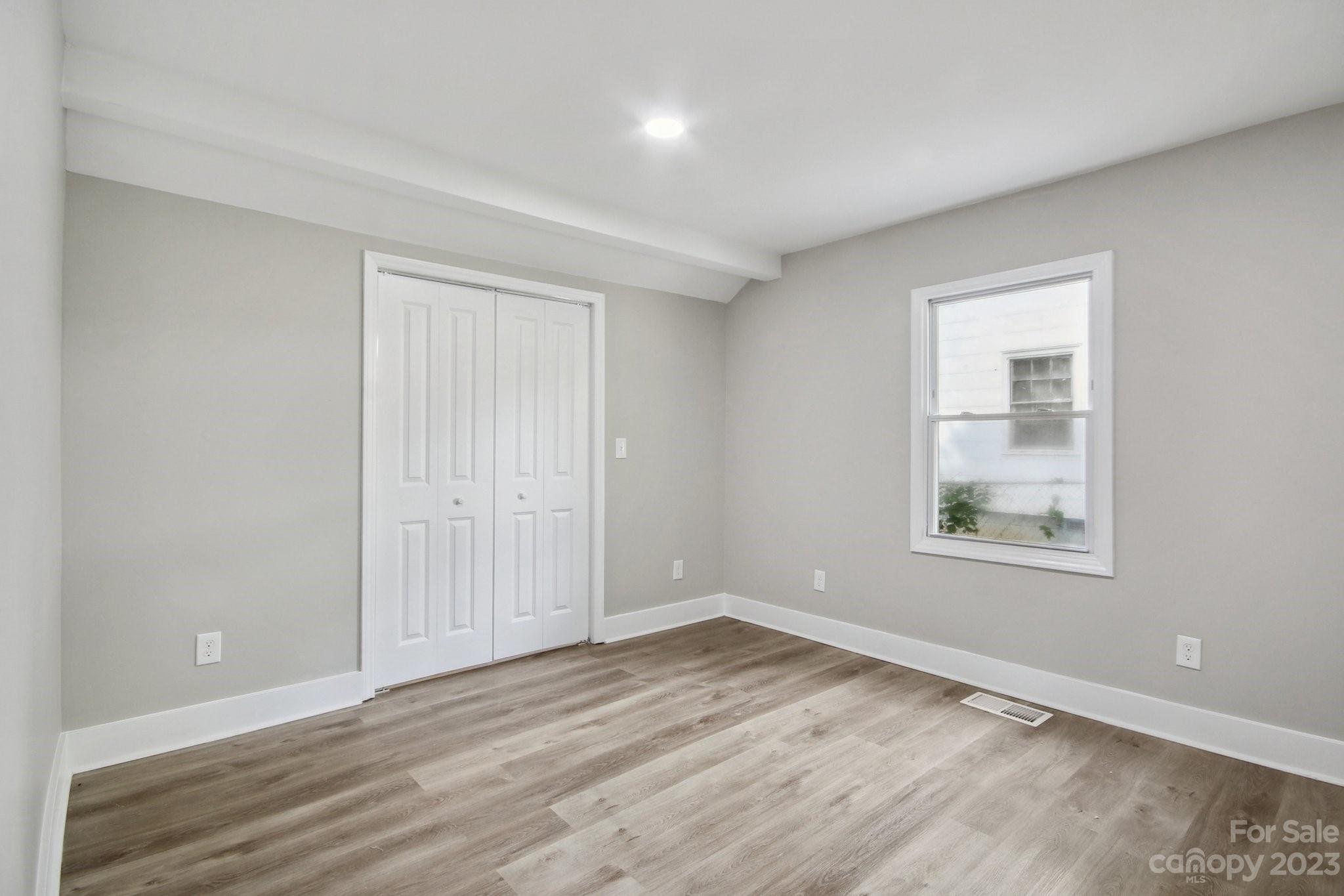 2908 Beech Nut Road Charlotte, NC 28208 - Photo 5 of 13 Gallery Image 5