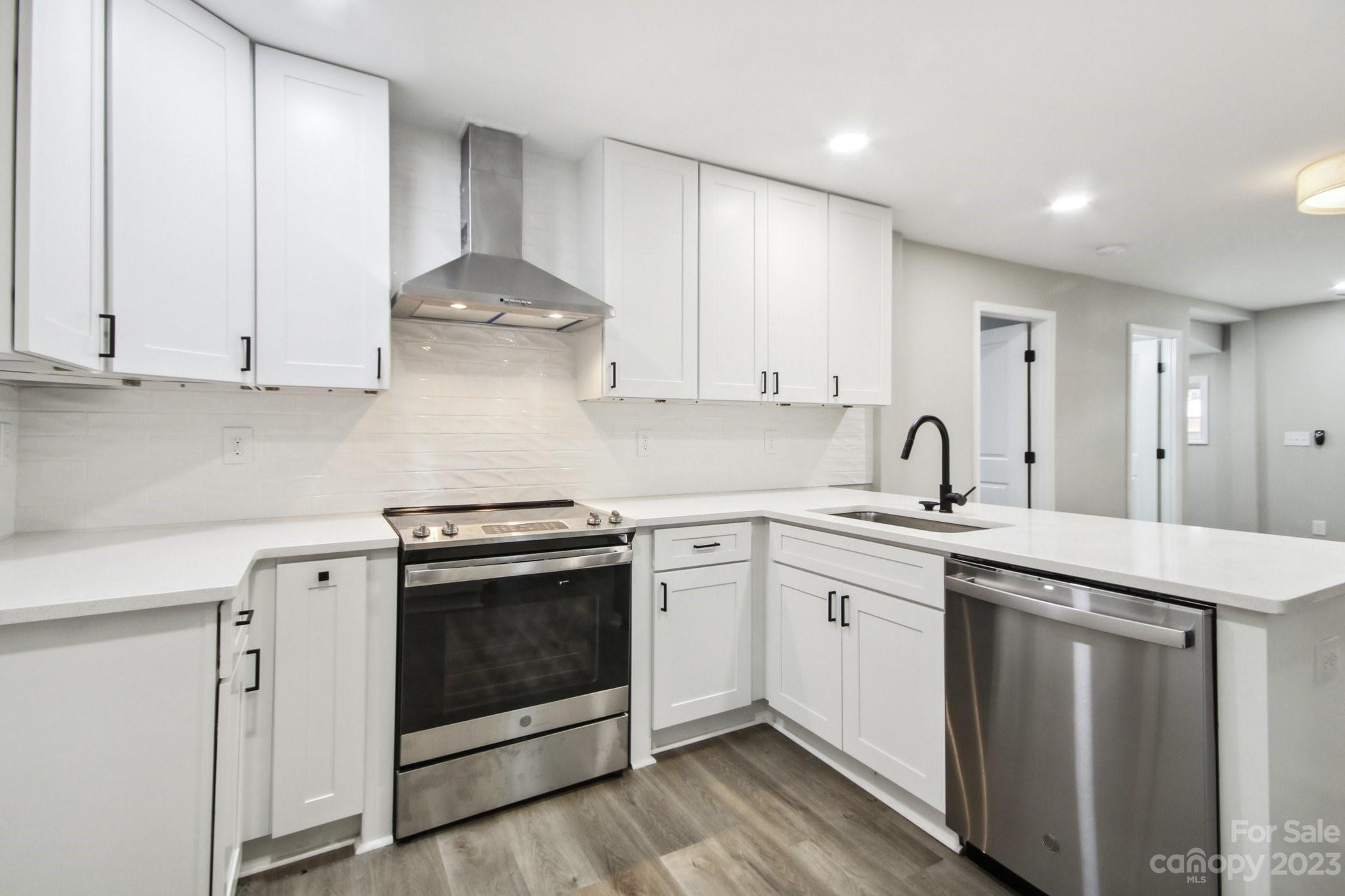 2908 Beech Nut Road Charlotte, NC 28208 - Photo 7 of 13 Gallery Image 7