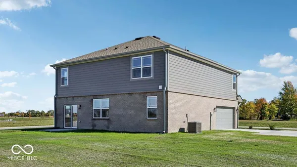 $393,900 | 7950 Dogwood Court, New Palestine, IN 46163