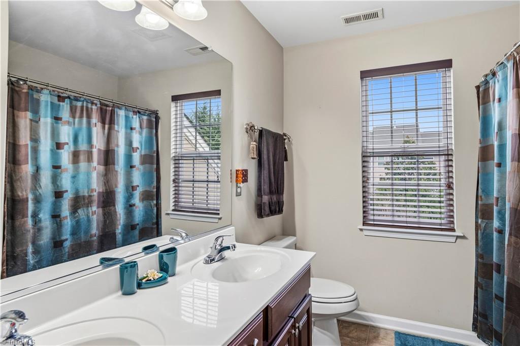 3025 Sycamore Point Trail High Point, NC 27265 - Photo 26 of 39
