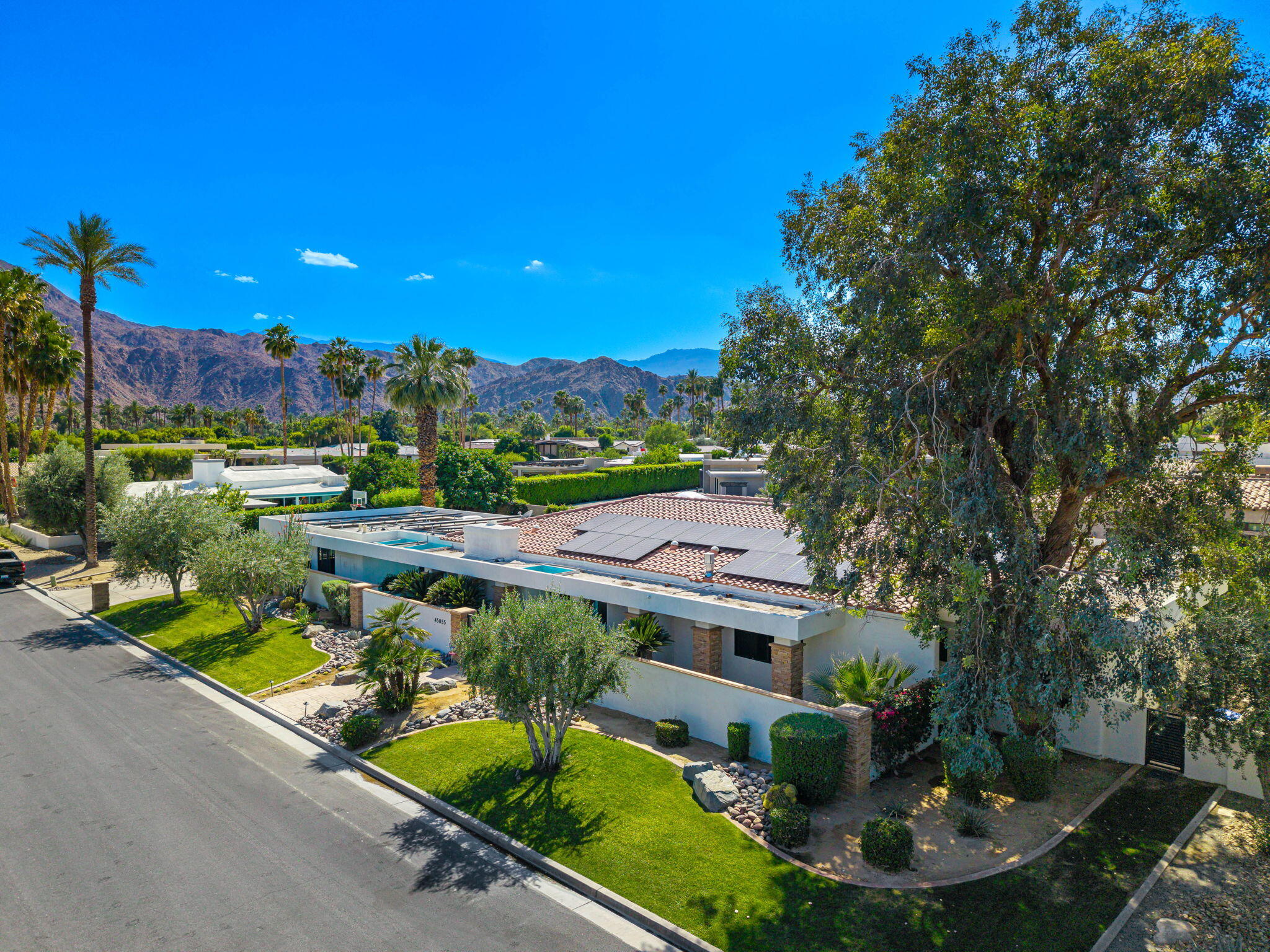 45855 Apache Road Indian Wells, CA 92210 - Photo 69 of 77 6-web-or-mls-TKApache_OPMG_0426_006