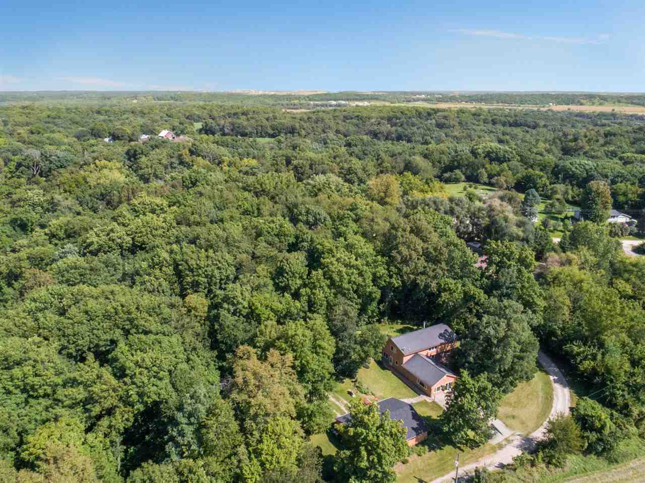5703 Honey Grove Road Ely, IA 52227 - Photo 2 of 30 Gallery Image 2