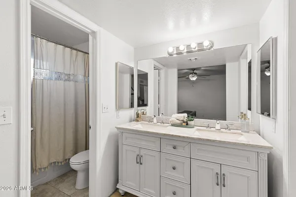 $439,000 | 3943 West Willow Avenue, Phoenix, AZ 85029