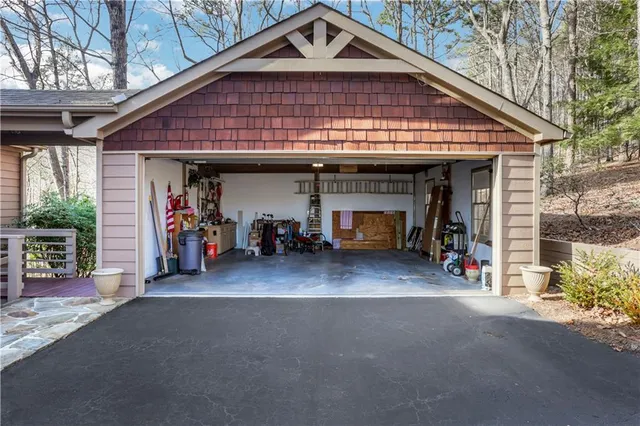 $565,000 | 600 Wake Robin Drive, Jasper, GA 30143