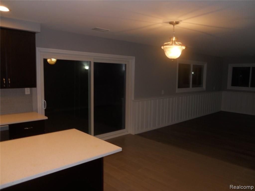 385 Apple Hill Lane Rochester Hills, MI 48306 - Photo 26 of 32